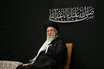 حضور رهبر انقلاب در مراسم حسینیه امام خمینی