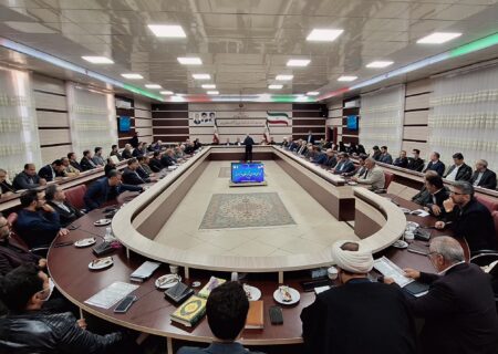 خدمت صادقانه به مردم، محور اصلی مدیریت شهرستان است