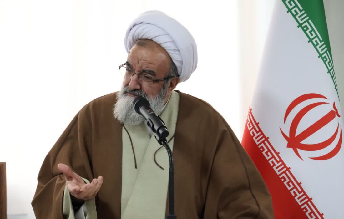 مردمی‌سازی محافل قرآني و پرهیز از تشریفات زائد