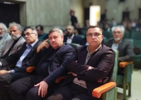 آئین اردیبهشت تئاتر در مرند برگزار شد