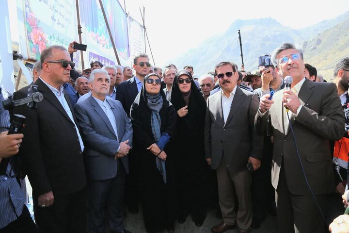 وزیر راه و شهرسازی وارد میانه شد